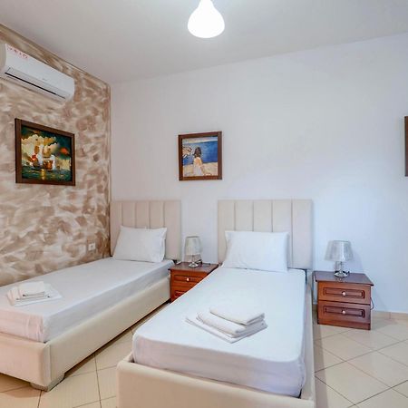 Eleni Guest House ซารานเดอ ภายนอก รูปภาพ
