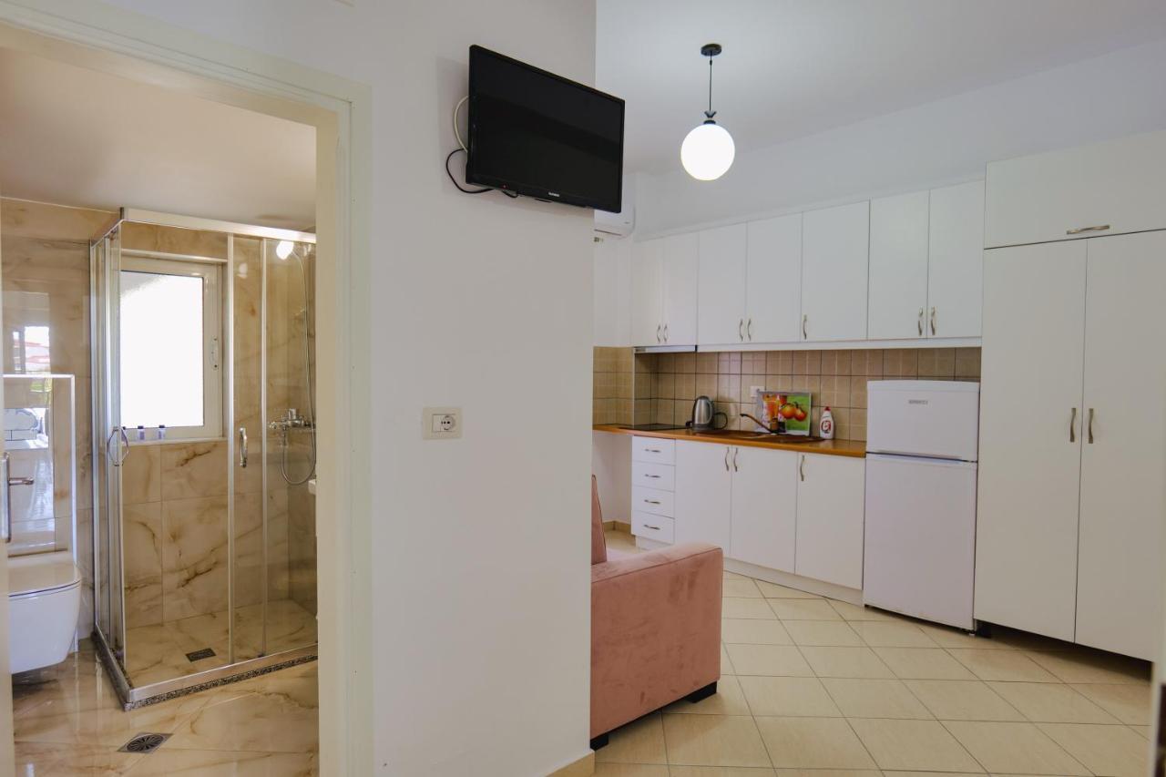 Eleni Guest House ซารานเดอ ภายนอก รูปภาพ