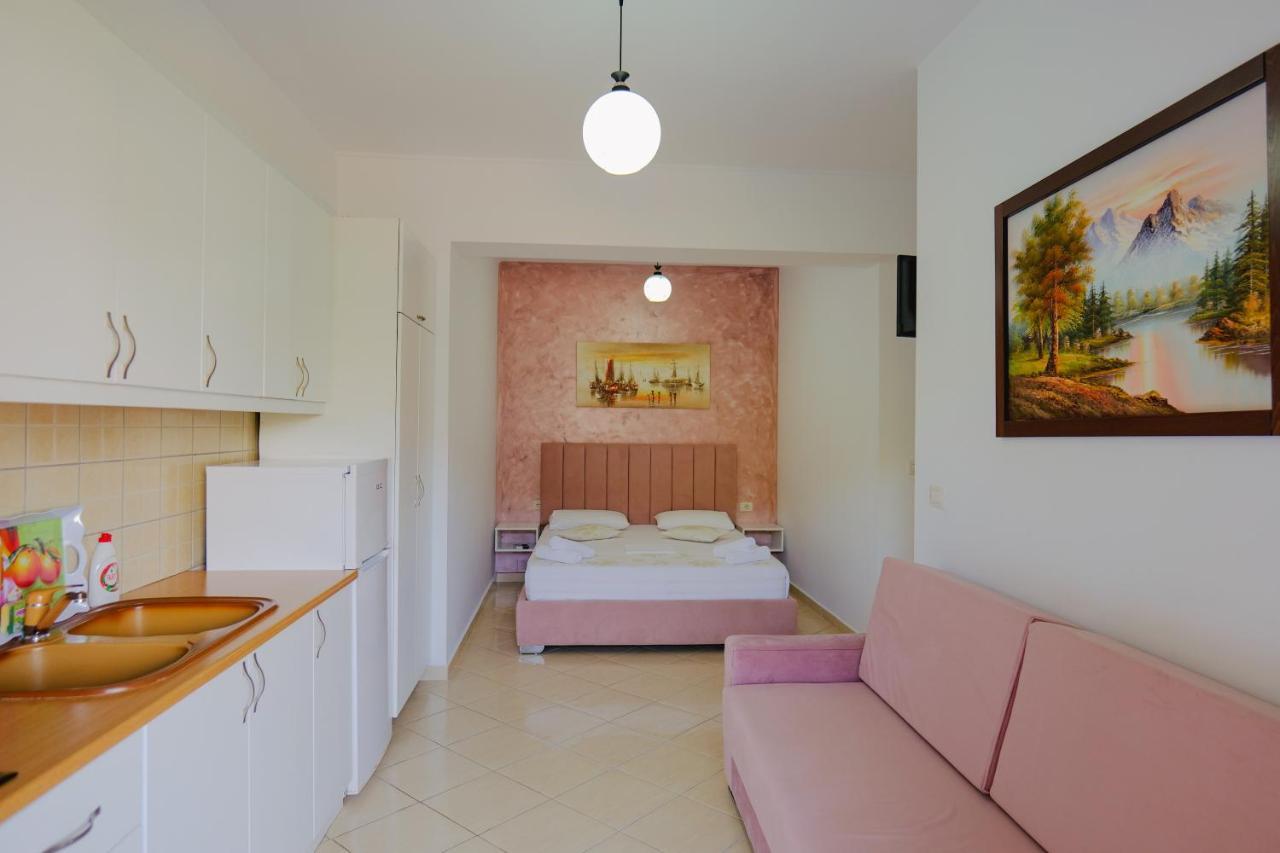 Eleni Guest House ซารานเดอ ภายนอก รูปภาพ