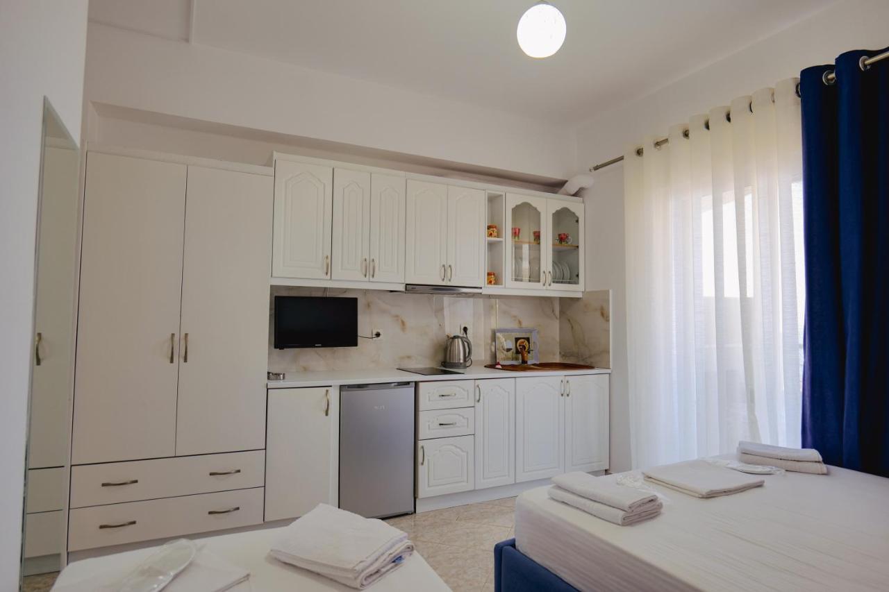 Eleni Guest House ซารานเดอ ภายนอก รูปภาพ