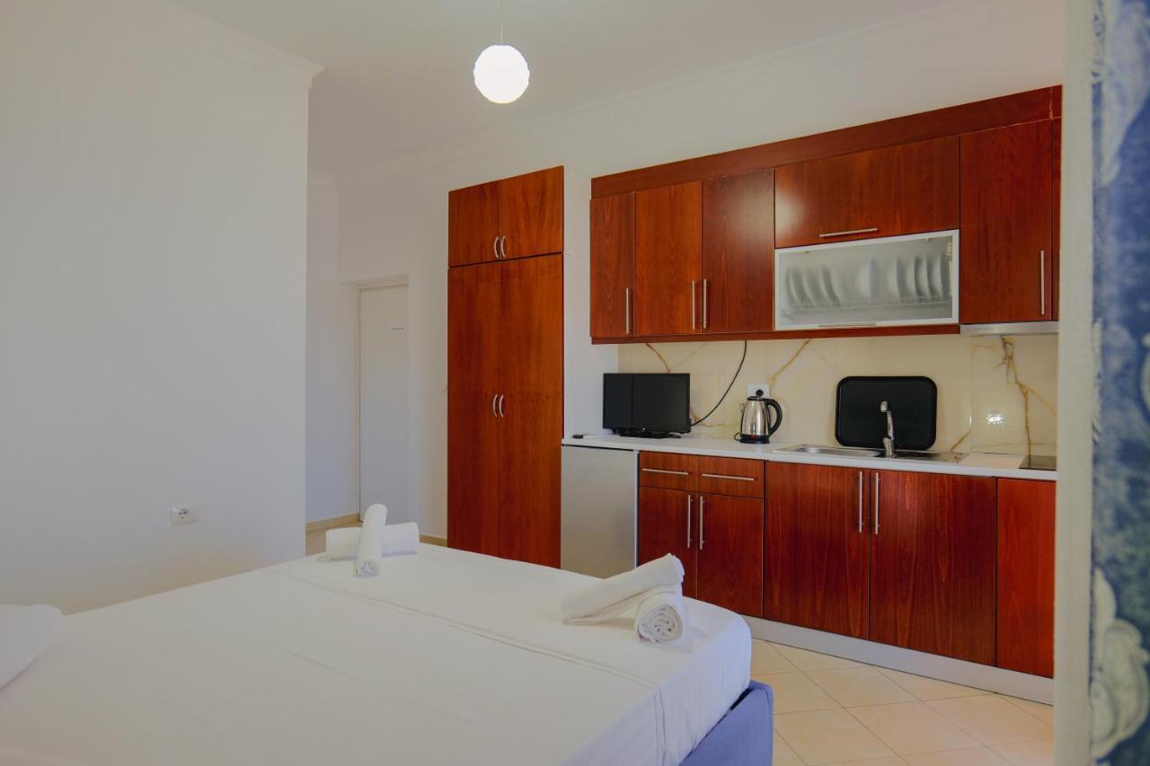 Eleni Guest House ซารานเดอ ภายนอก รูปภาพ