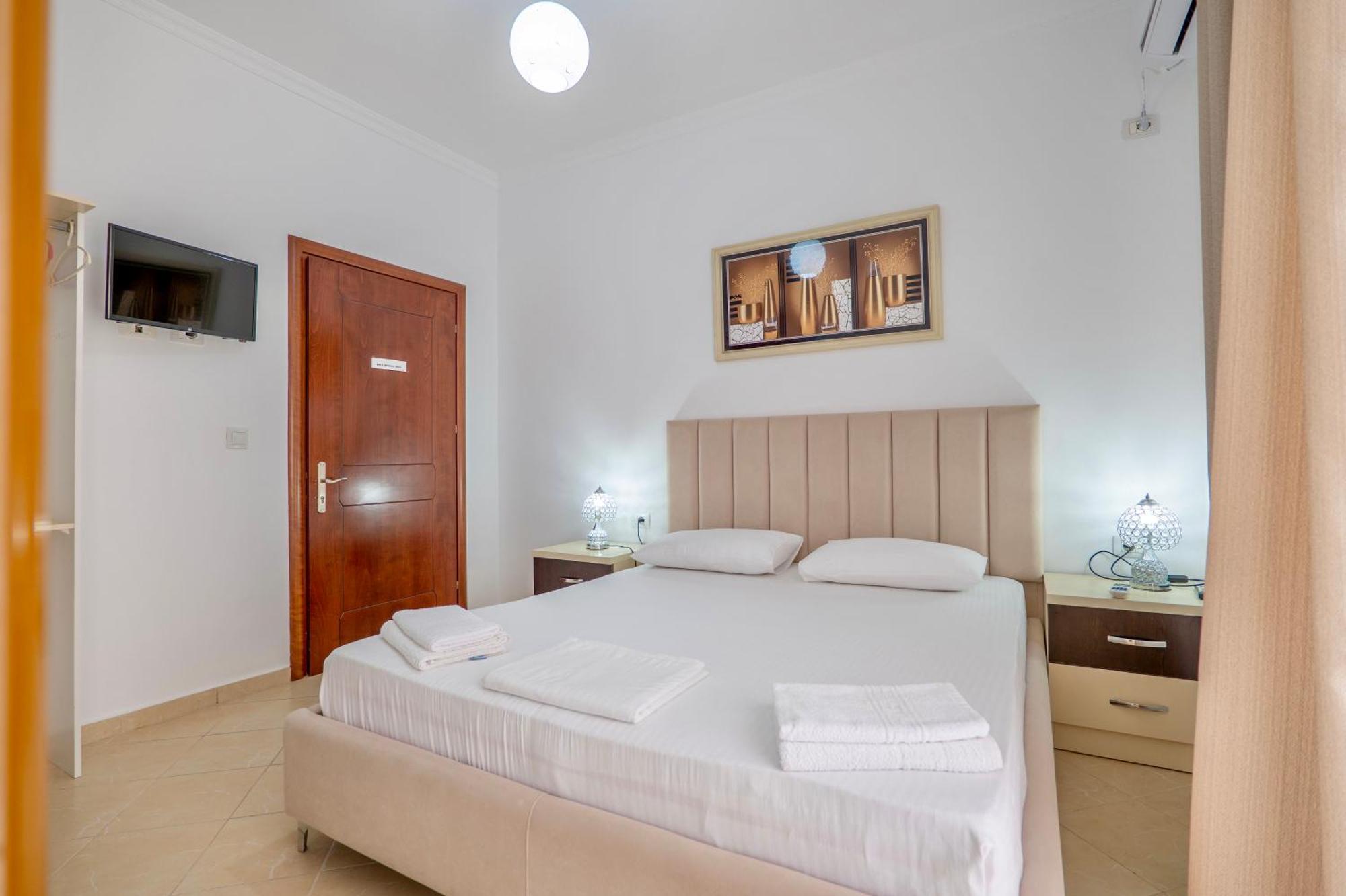 Eleni Guest House ซารานเดอ ภายนอก รูปภาพ